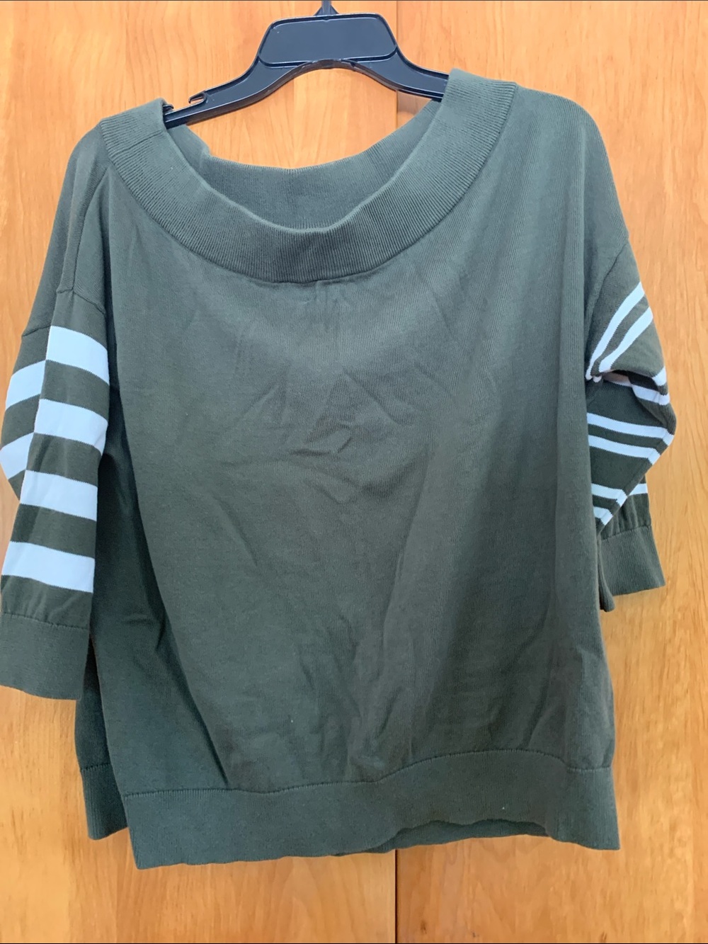 Express 100% Cotton Off shoulder Olive Green Striped Sleeve sweater sz M